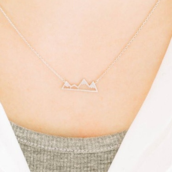 Snow Mountain Necklace Silver - Picture 3 of 5